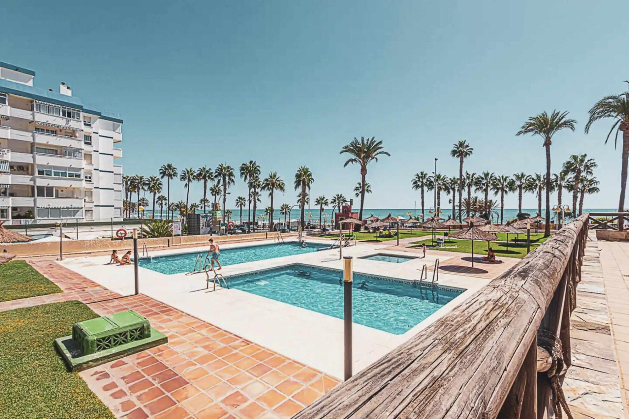 Precioso Apartamento En Primera Linea De Playa Benalmádena Exterior foto